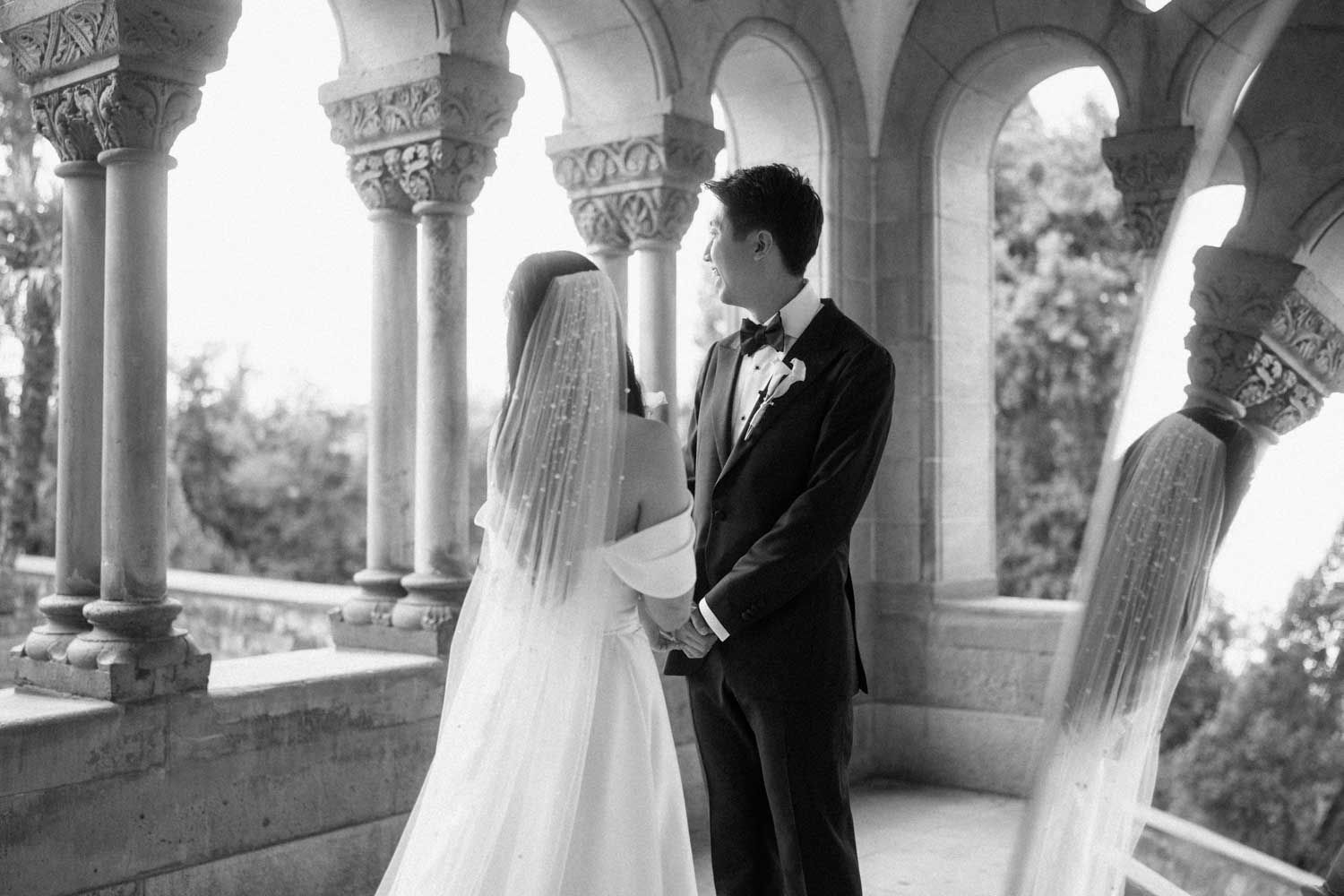 Bräutigam filmt die Braut