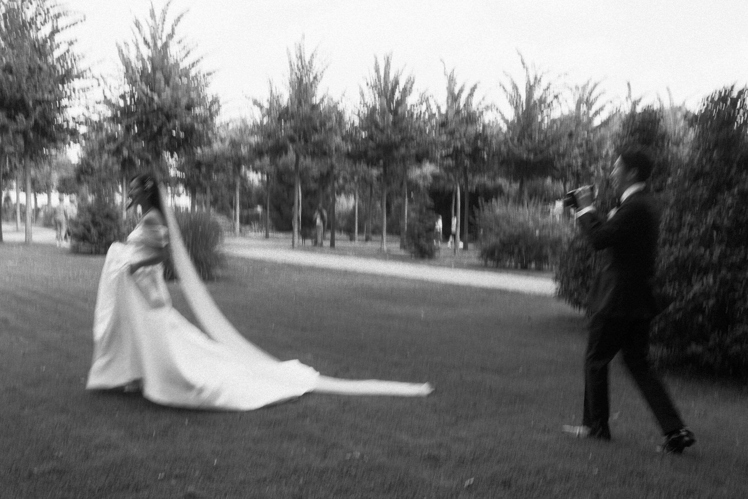 Bräutigam filmt die Braut